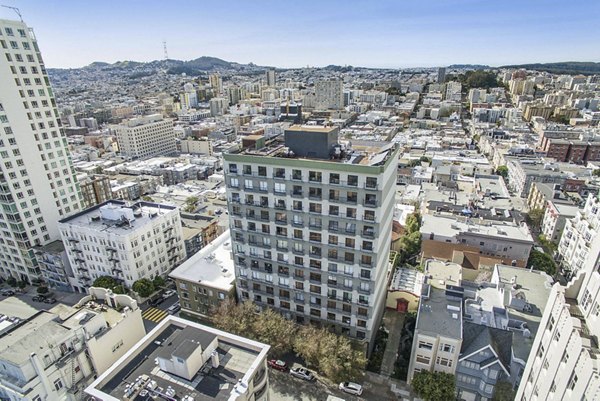 Nob Hill Tower: Elegant of luxury high-rise apartments in San Francisco's prestigious neighborhood