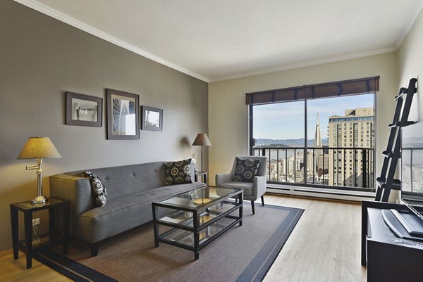 living room at Nob Hill Tower Apartments