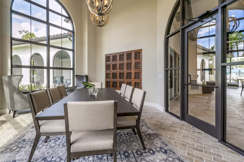 clubhouse at Lago Apartments