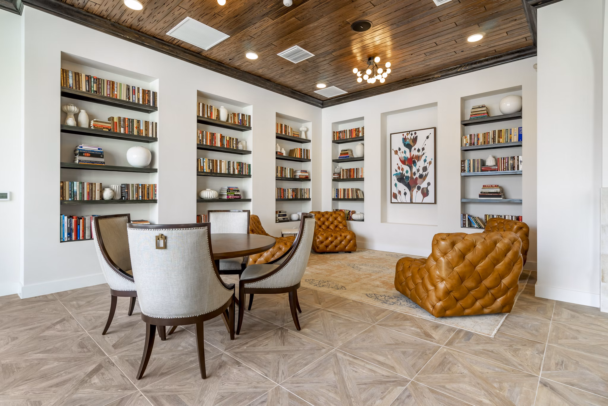 clubhouse at Lago Apartments