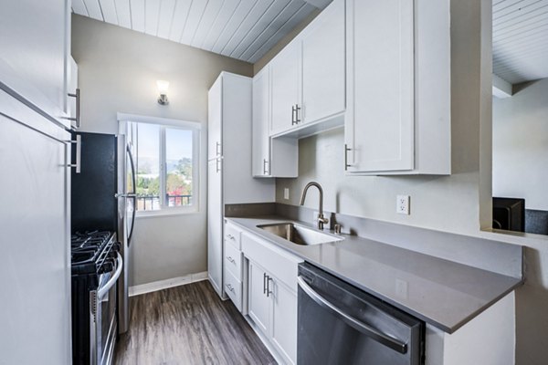 kitchen at Breakpointe Coronado Apartments