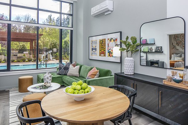 Dining room with contemporary furnishings at Mercato Grove Apartments, Lake Oswego