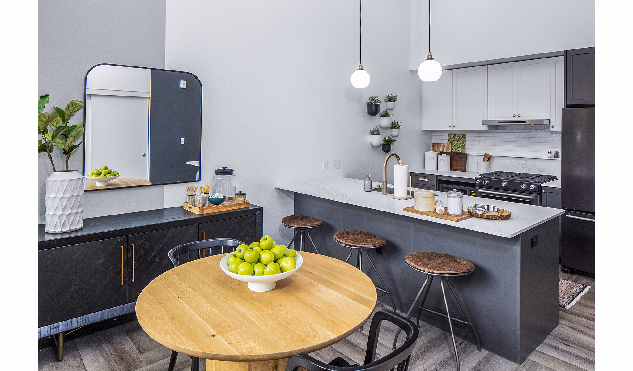 Elegant dining room with modern furnishings at Mercato Grove Apartments