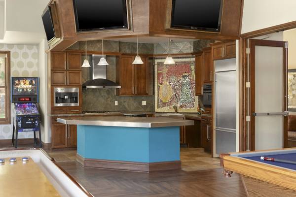 game room at Briargate on Main Apartments