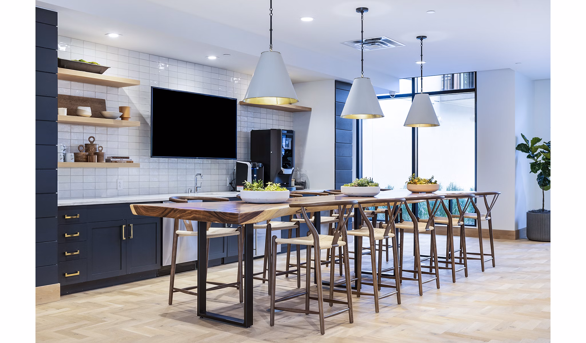 LakeHaus: Modern lakeside luxury apartments in Minneapolis featuring stunning architectural design