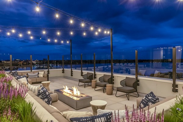 LakeHaus: Lakeview luxury apartments in Minneapolis offering upscale living and scenic surroundings