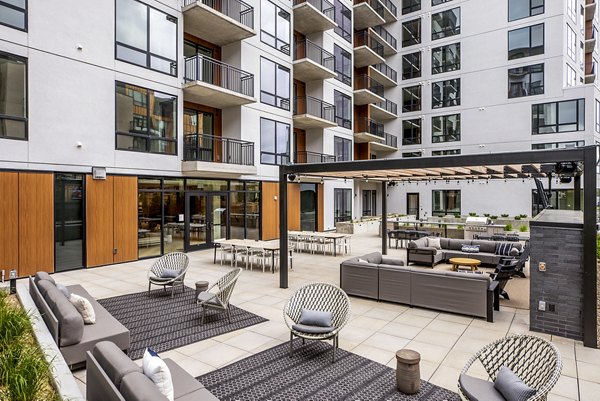 LakeHaus: Inviting patios overlooking scenic Lake W in Minneapolis luxury apartments