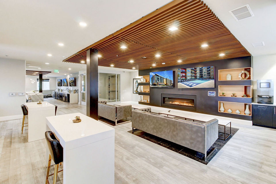 clubhouse at Canvas on Blake Apartments 