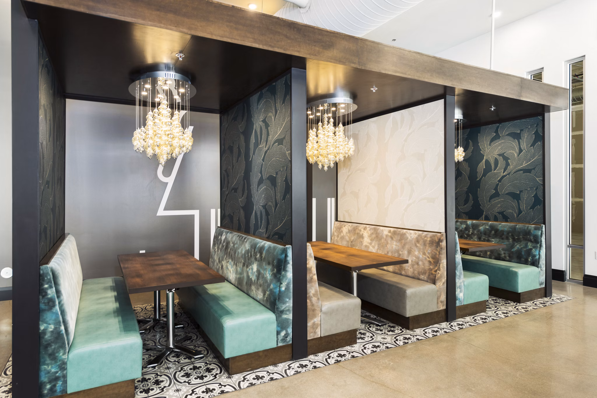 clubhouse at Canvas on Blake Apartments 