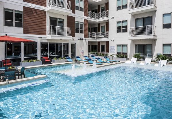 pool at 2828 Apartments