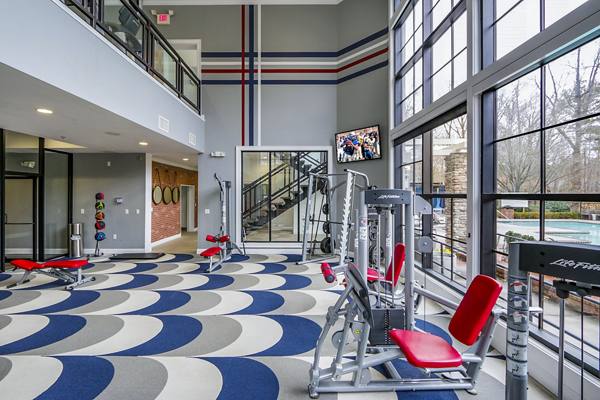 fitness center at Notting Hill Apartments