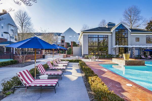 pool at Notting Hill Apartments