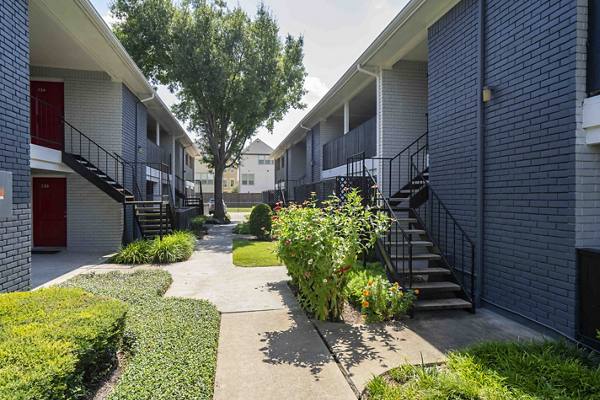 exterior at 3 Corners East Apartments
