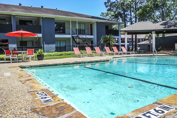 pool at 3 Corners West Apartments