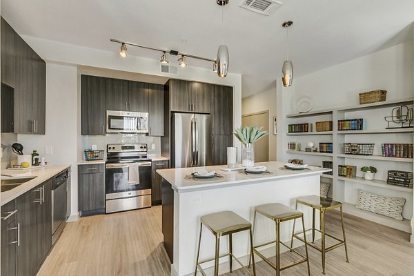 dining room at Scenic at River East Apartments