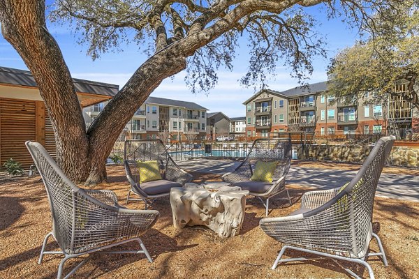 patio at Scenic at River East Apartments