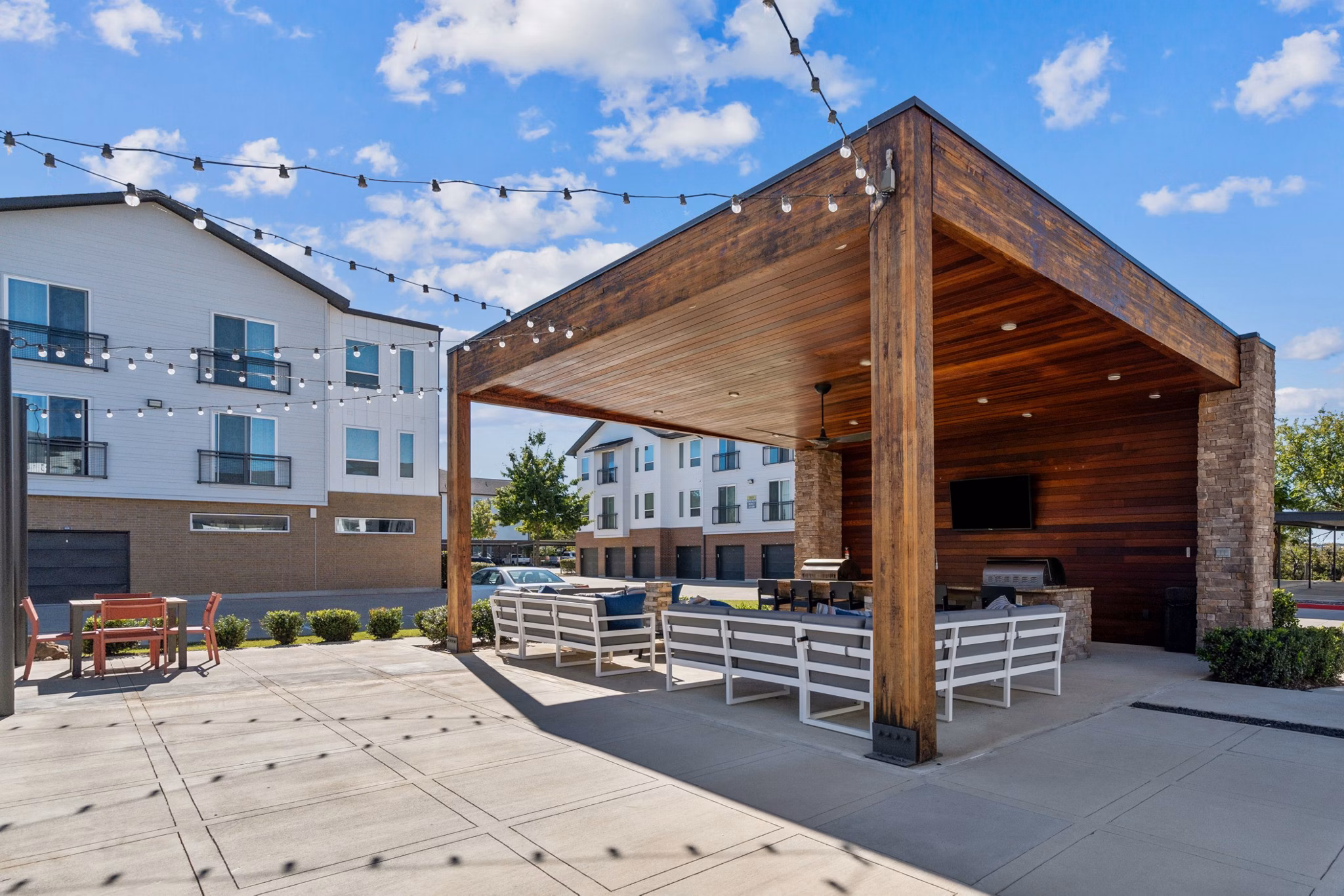 recreational area at Scenic at River East Apartments