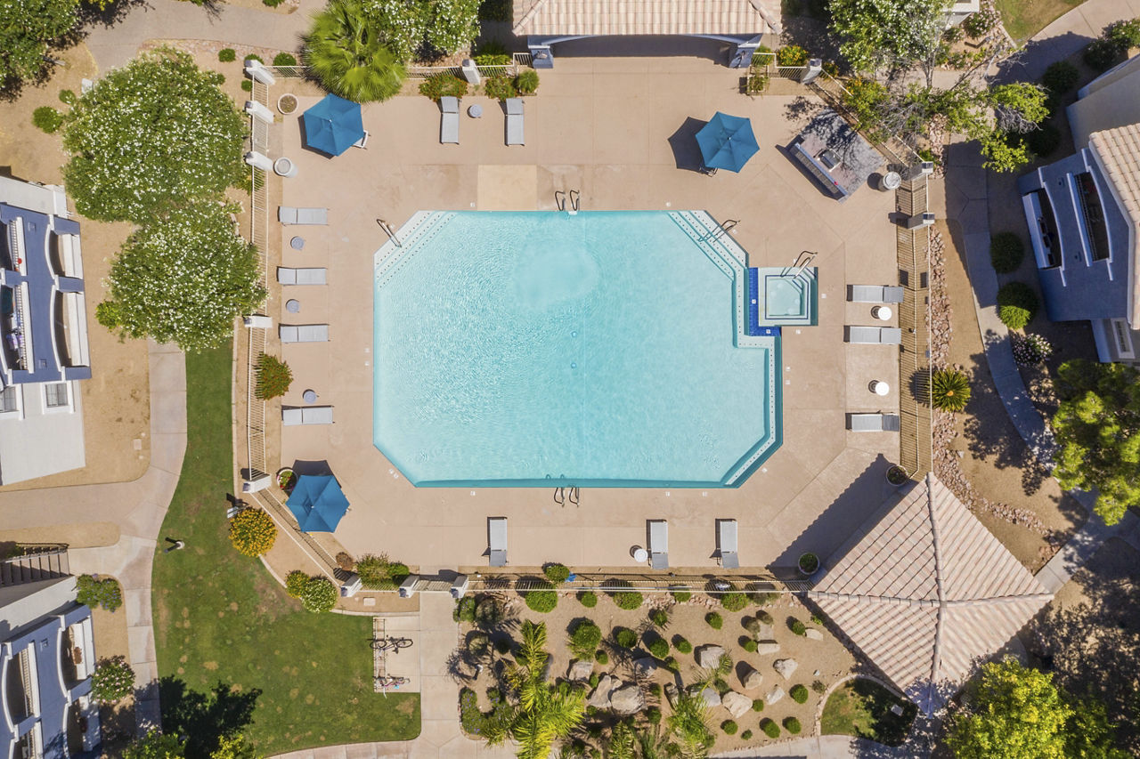Pool at The Sterling (3 of 3)