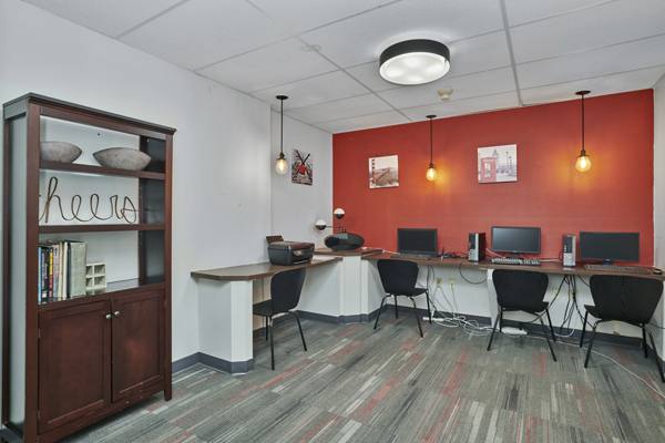 business center at Novi at Lowry Apartments