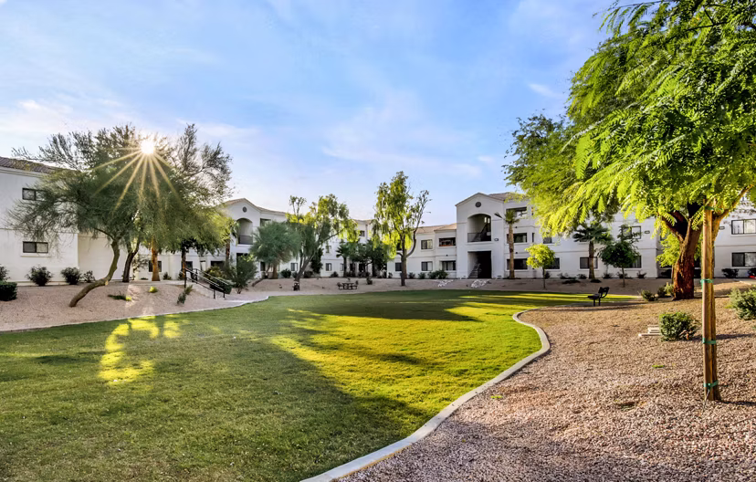 HUE97 Apartments: Expansive dog park with agility equipment and green spaces