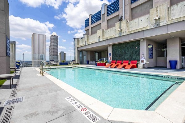 Resort-style pool at SoDo on Main North Apartments