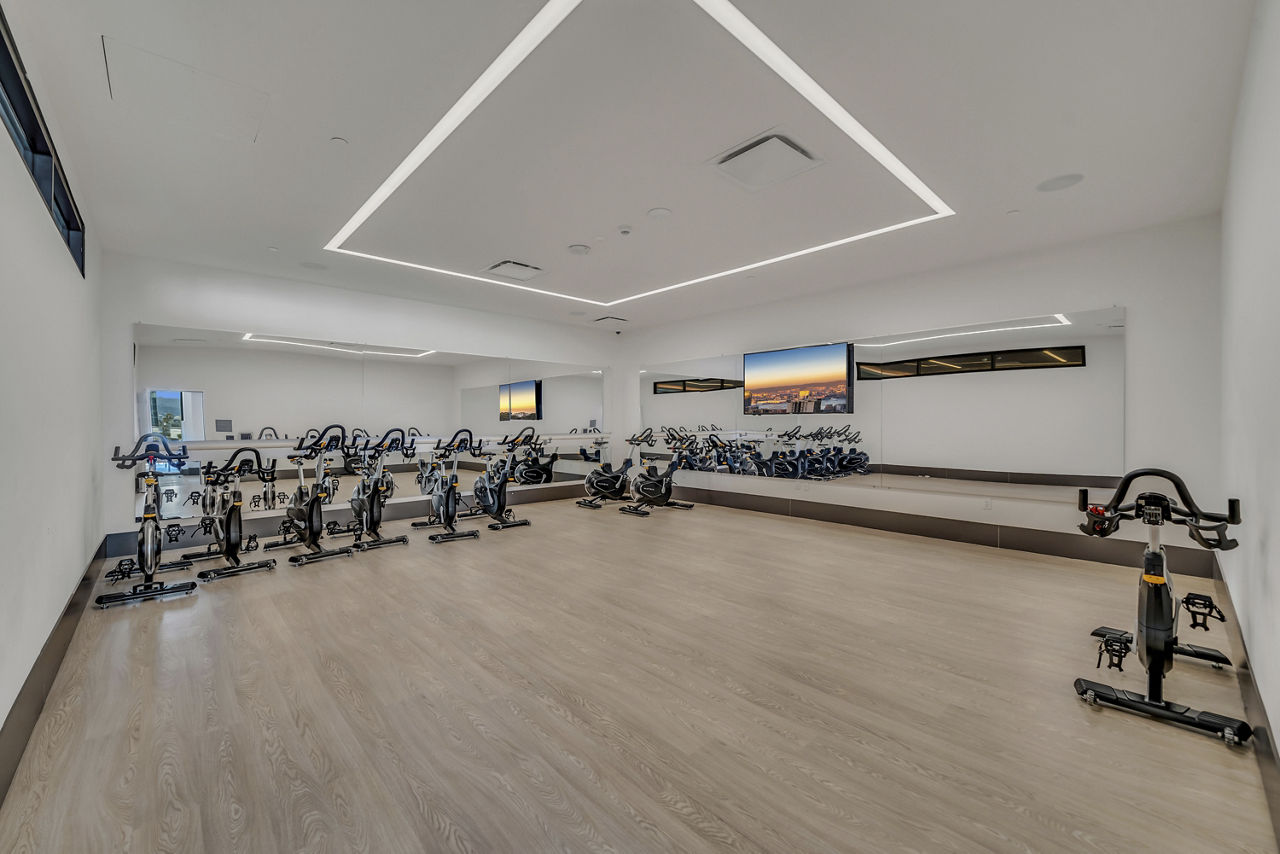 Gym at Kurve (4 of 4)