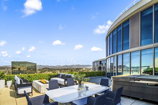 Private balcony with city views at Kurve Apartments