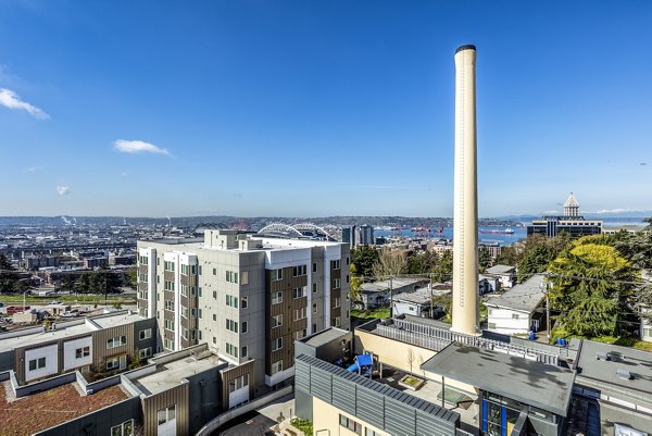 Rooftop view of Seattle skyline at Batik Apartments