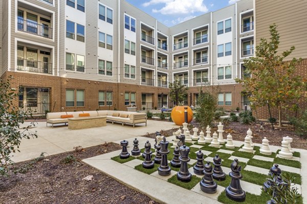 courtyard at Quest Apartments