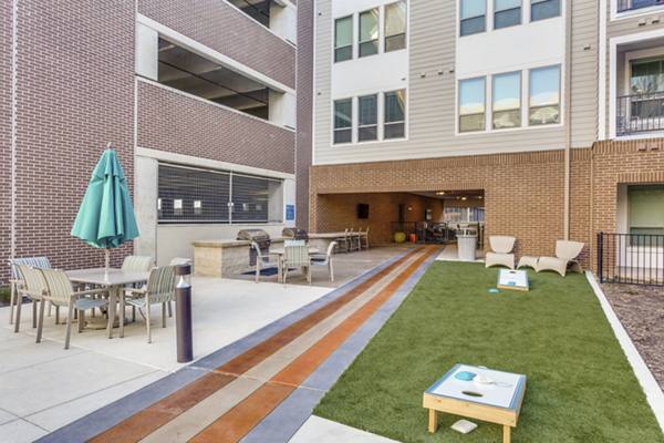 courtyard at Quest Apartments