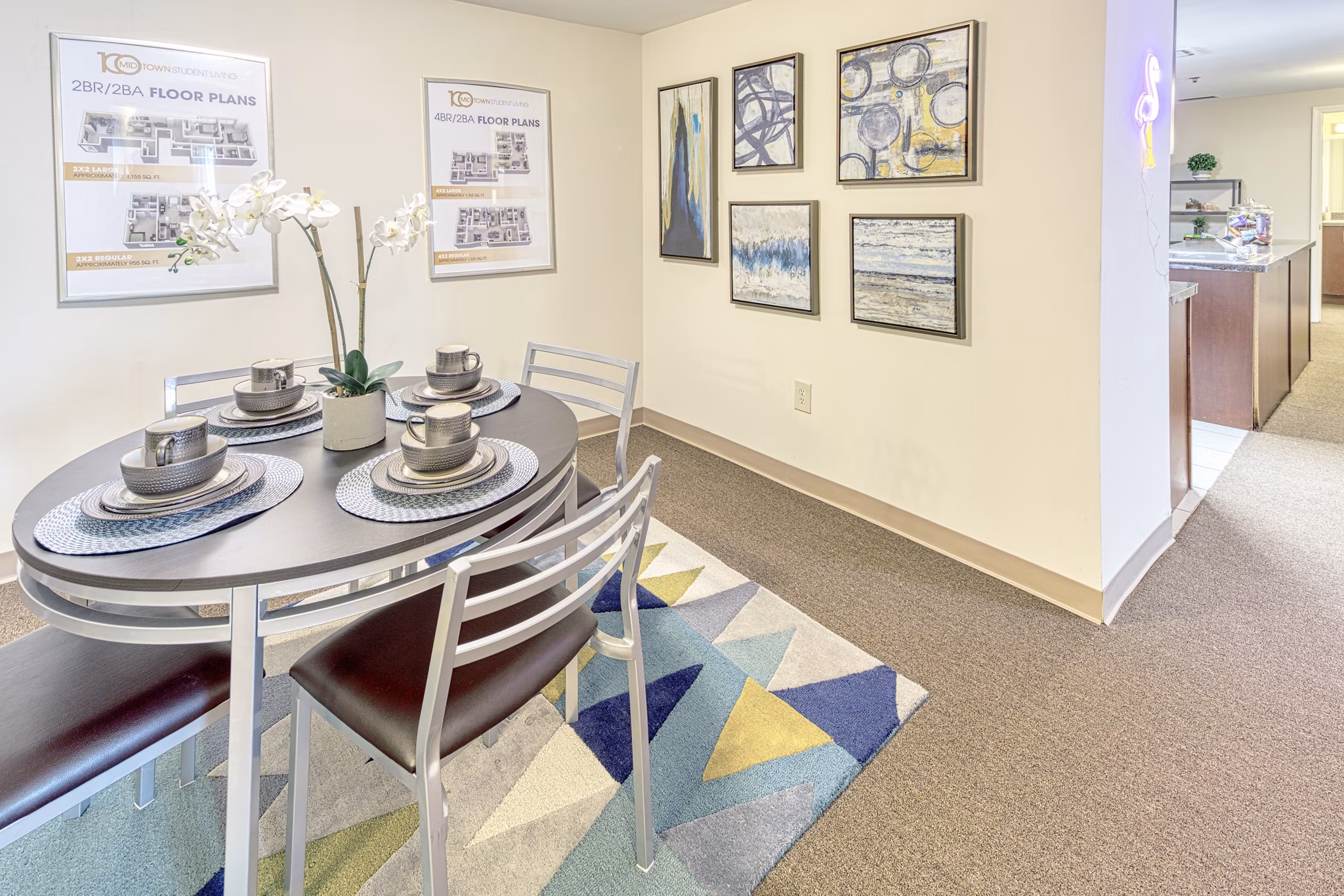 dining room at 100 Midtown Apartments