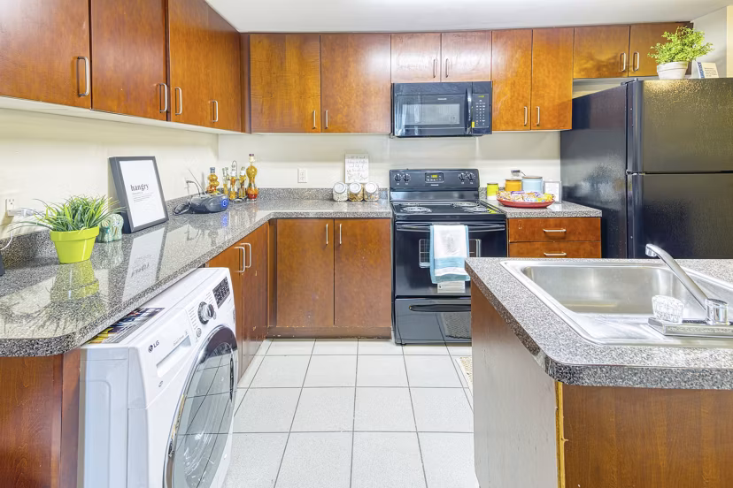 kitchen at 100 Midtown Apartments