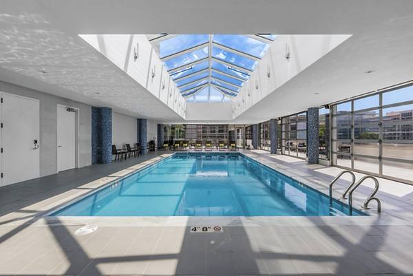 pool at Atlantic Station West Apartments