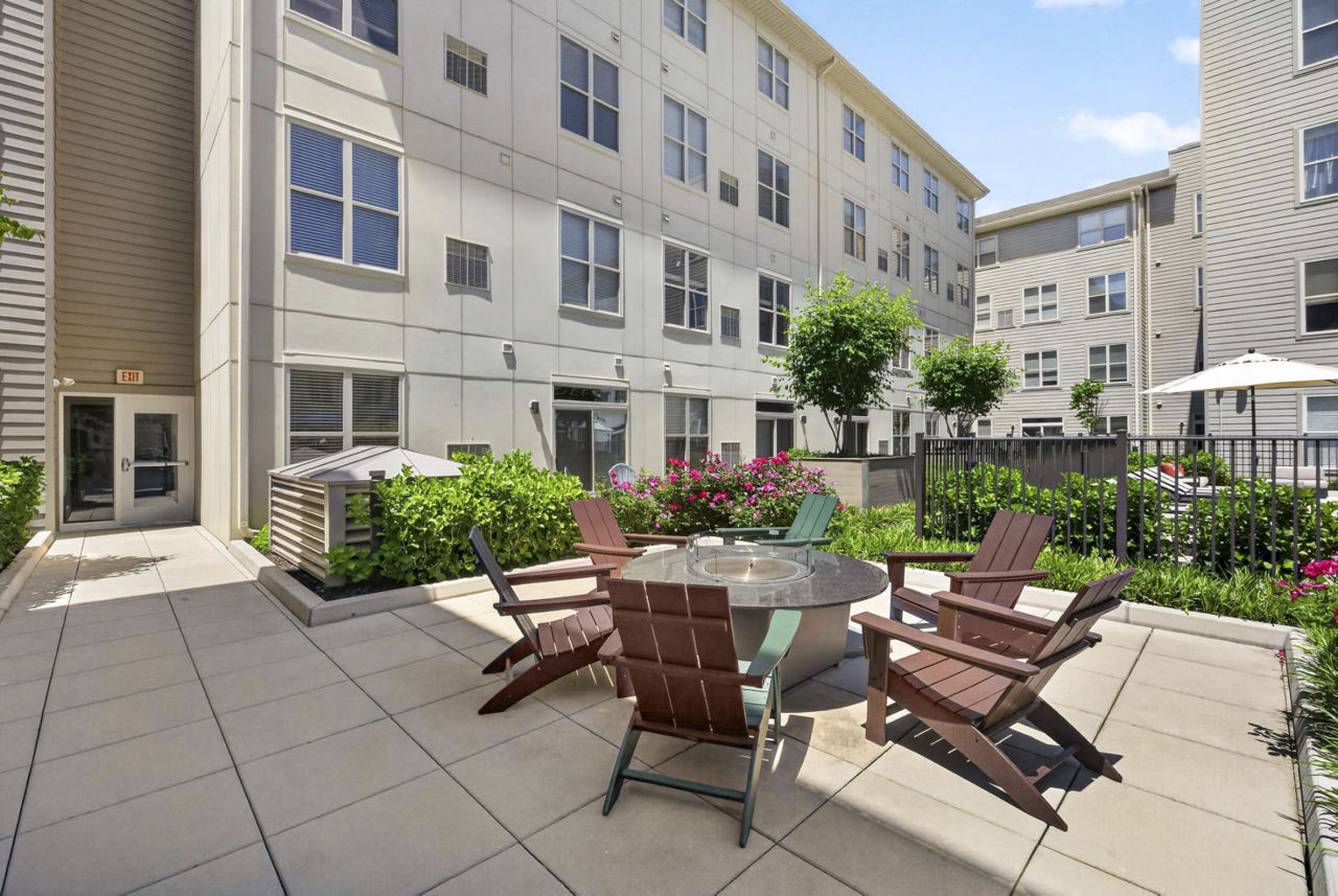 Grill area at The Walcott Hackensack (1 of 2)