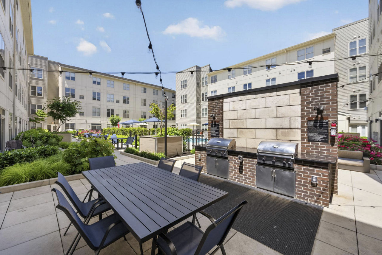Grill area at The Walcott Hackensack (2 of 2)