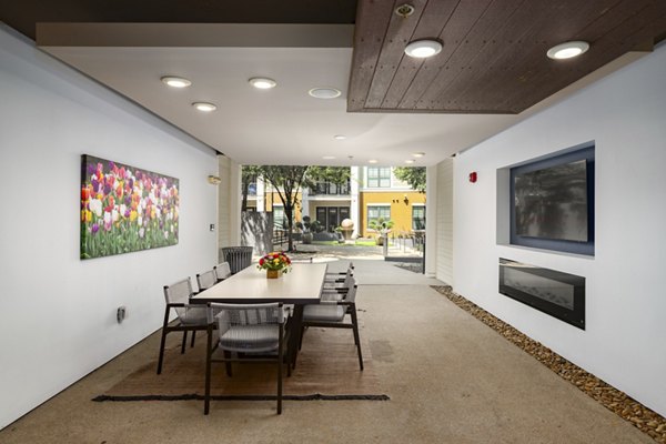 patio at Tapestry at Brentwood Town Center Apartments