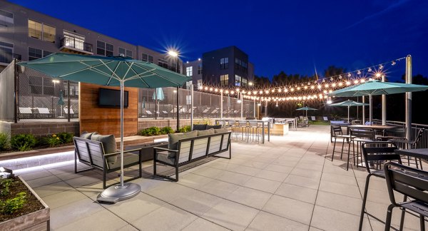Courtyard with seating and landscaping at Bancroft Lofts luxury apartments