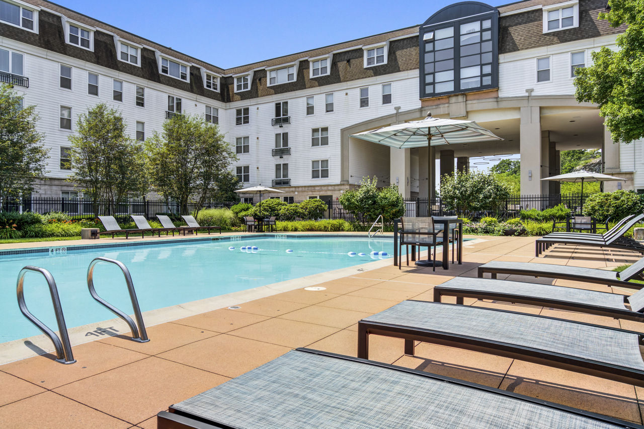 Pool at Avana Cliffside (2 of 3)