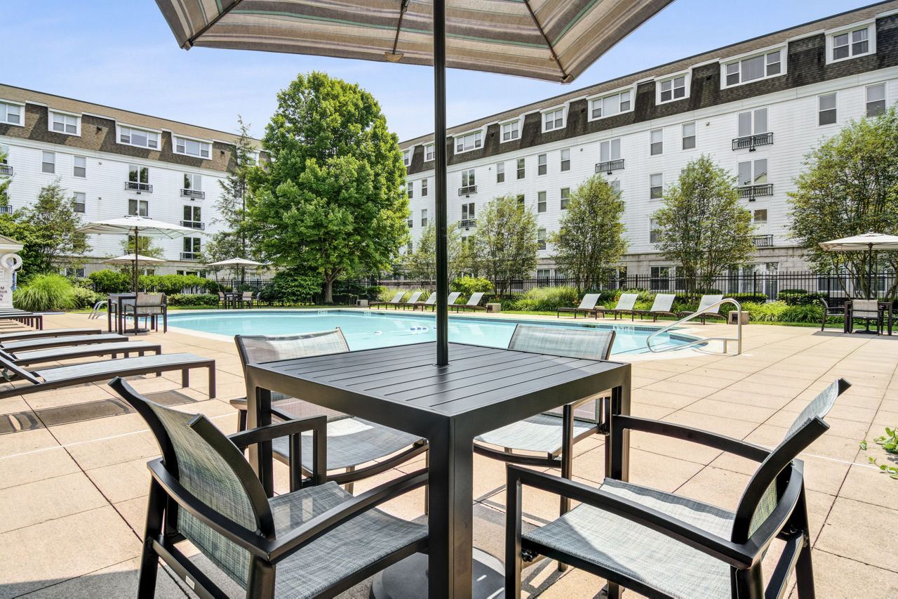 Pool at Avana Cliffside (3 of 3)