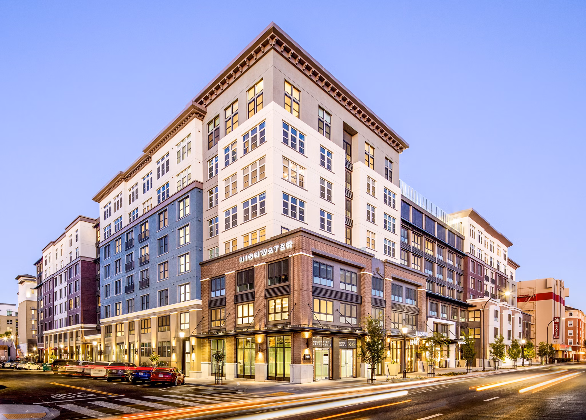 Highwater Apartments: Modern design luxury apartments located near urban amenities