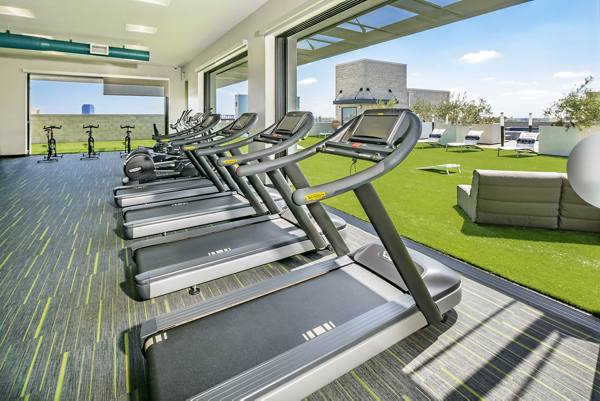 fitness center at Parallel Apartments
