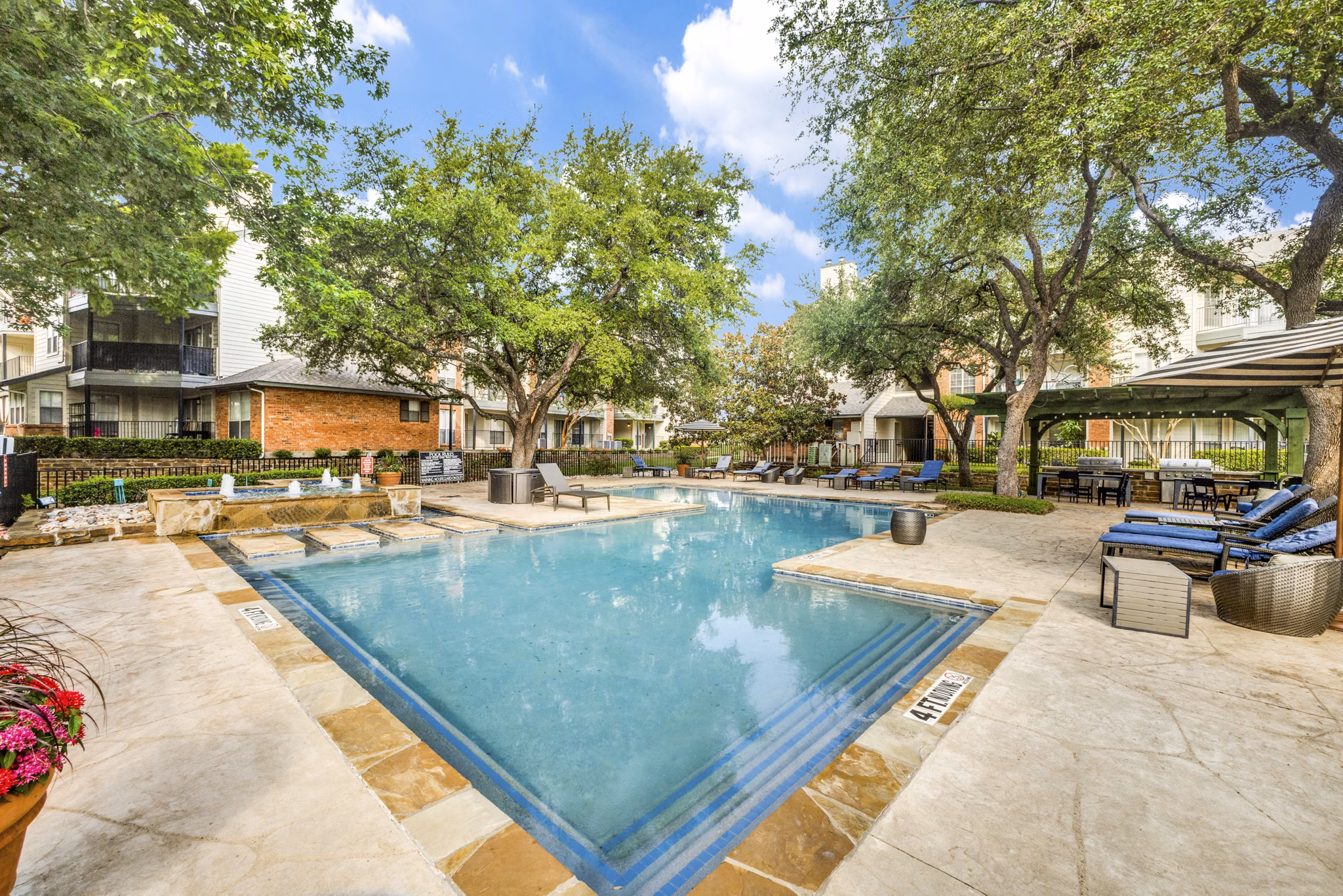 pool at Tenison at White Rock Apartments 
