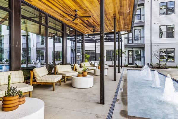 pool patio at Laurel Apartment Homes