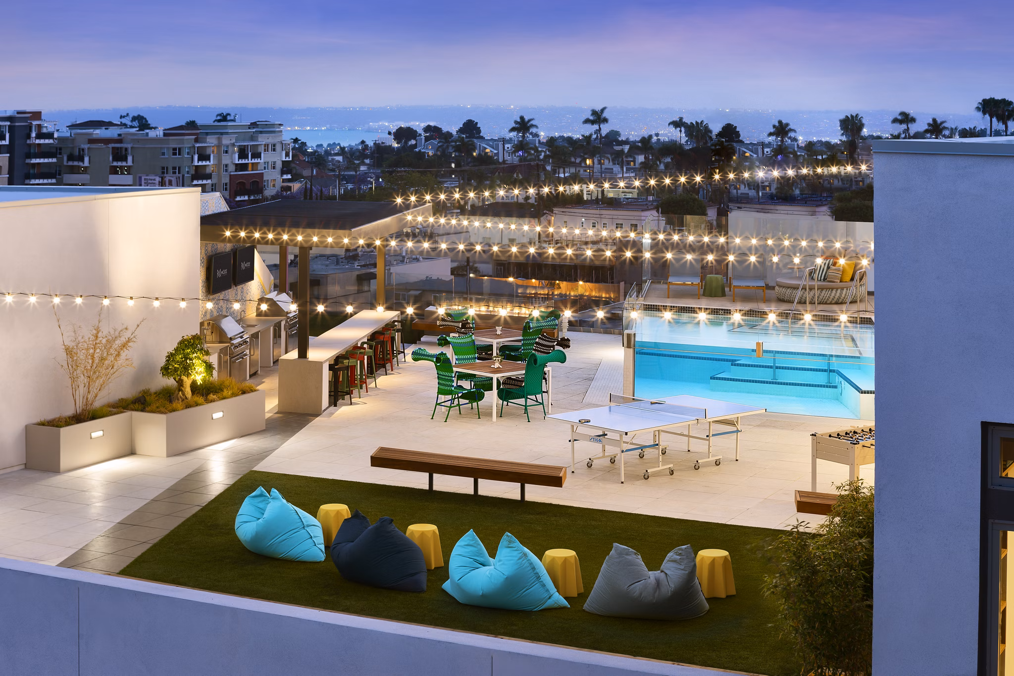 pool at Mode Apartments