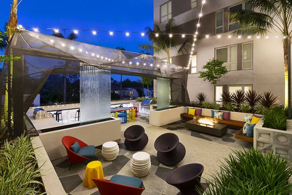 courtyard at Mode Apartments
