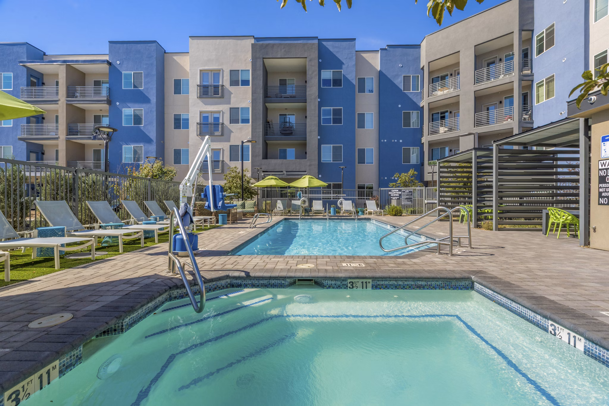 Pool at Broadstone Nob Hill Apartments