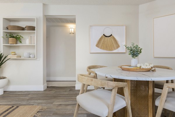 dining area at The Joshua Apartments