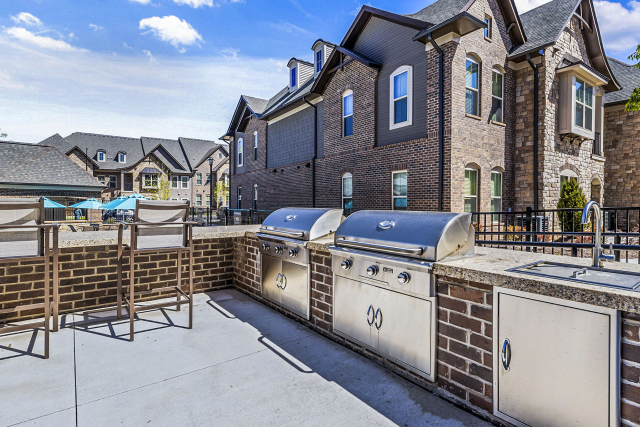Grill area at Griffin Weston Luxury Apartments Townhomes (1 of 4)