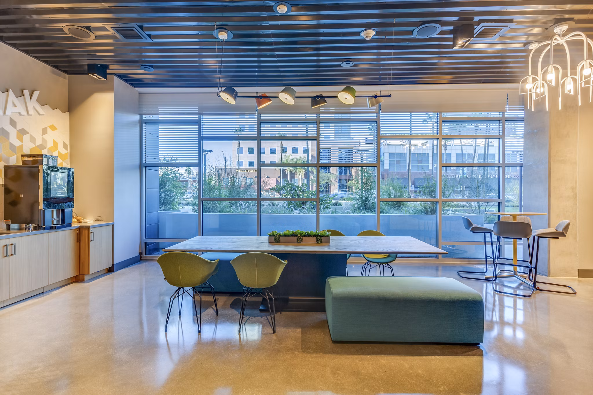 Oceanaire Apartments: Elegant clubhouse with modern amenities in an upscale community
