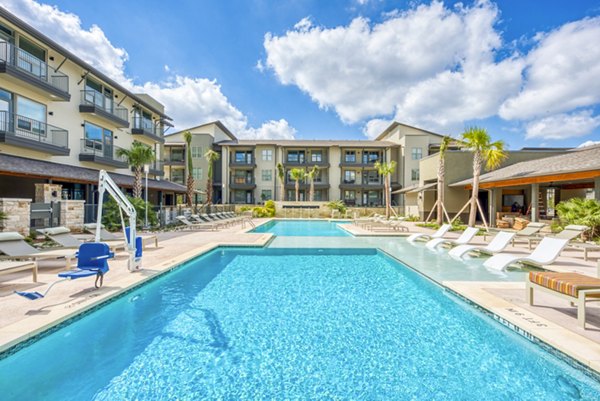 pool at Citadel at Lookout Apartments